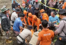 Petani Pencari Bambu Tertimbun Longsor di Desa Suter Kintamani