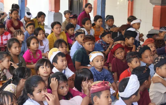 Diskominfosanti Buleleng Edukasi Siswa SD Bijak Bermedia Sosial