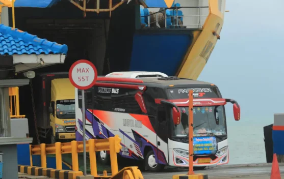 Tiket Penyeberangan di Kios Dikeluhkan Mahal, ASDP Imbau Gunakan Ferizy