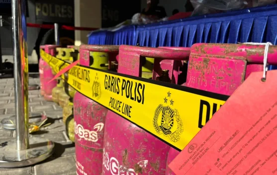 Polres Buleleng Bongkar Praktik Oplos LPG Subsidi ke Tabung 12 Kg