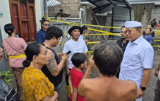 Bupati Sutjidra Sebut Sampah Jadi Pemicu Banjir di Baktiseraga