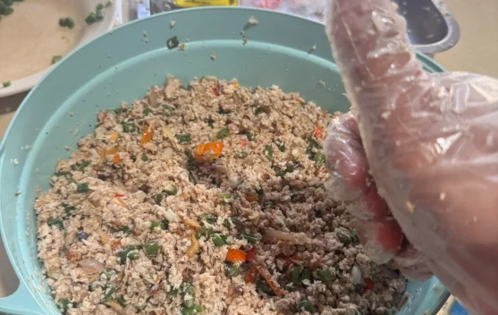 Mengenal Ragam Jenis Lawar, Kuliner Tradisional Bali yang Kaya Cita Rasa