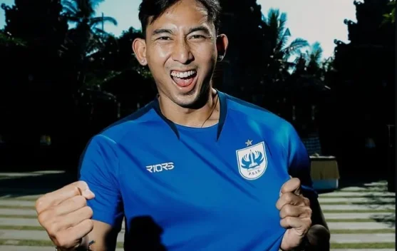Bek Asal Buleleng Komang Tri Gabung PSIS Semarang