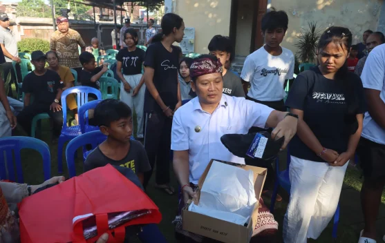 Bupati Jembrana Salurkan Hibah Rp3,5 Miliar untuk 107 Kelompok