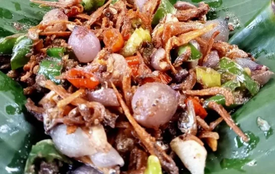 Teri Sambal Sere Bawang, Lauk Sederhana yang Bikin Nambah Nasi