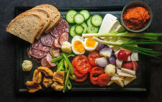 Balkan Breakfast, Tren Sarapan Sederhana yang Viral di Media Sosial
