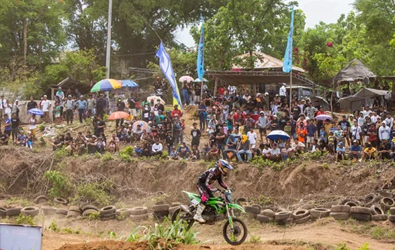 R-JOSS-24 Grasstrack & Motocross Libatkan Ratusan Pembalap