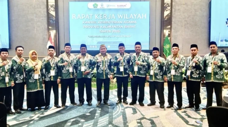 Kemenag Sintang Ikuti Rakerwil Kemenag KalBar