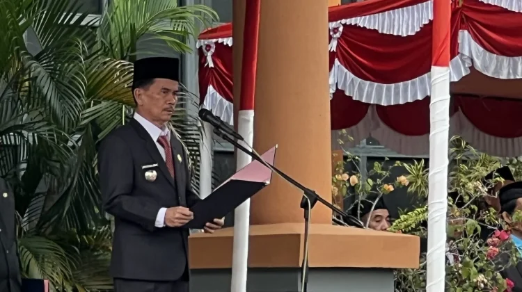 Bupati Sintang Imbau Warga dalam Perayaan Imlek dan Ramadan