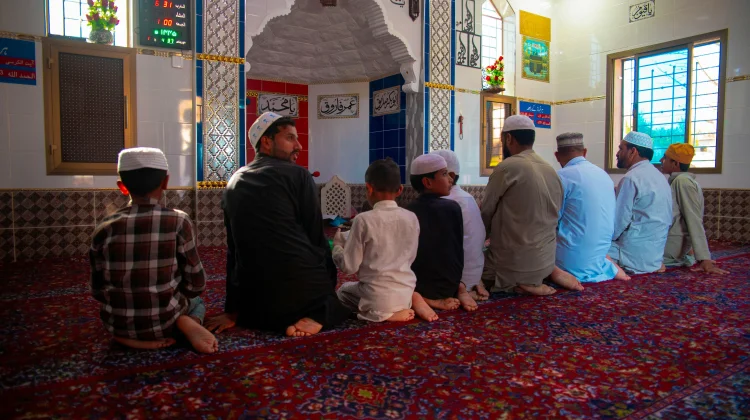 Tips Mengajarkan Anak Berpuasa Saat Ramadan