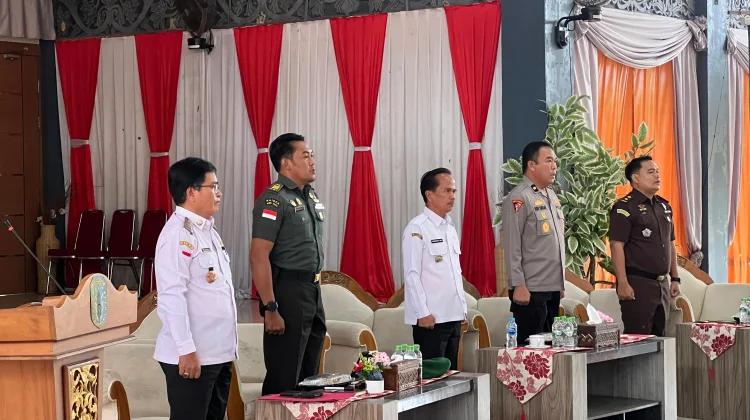 Kesbangpol Sintang Gelar Komsos Waspadai Konflik Sosial