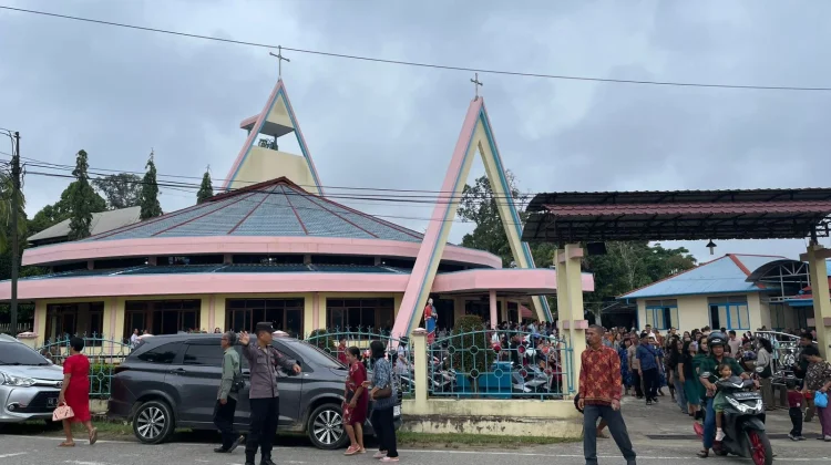 Polres Sekadau Lakukan Pengamanan Ibadah