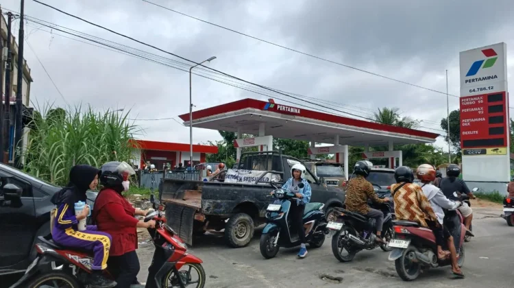 Gubernur Kalbar Pastikan Distribusi BBM Sintang Segera Normal