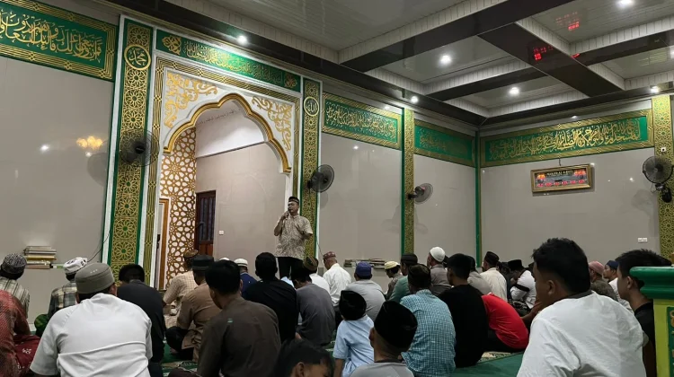 Polres Sekadau Menggelar Shalat Tarawih Keliling
