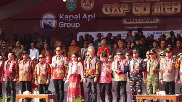 Danrem 121/Abw Hadiri Pembukaan Festival Cap Go Meh 2026