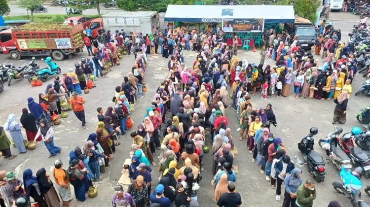 Dua Jam, 950 Paket Sembako Ludes