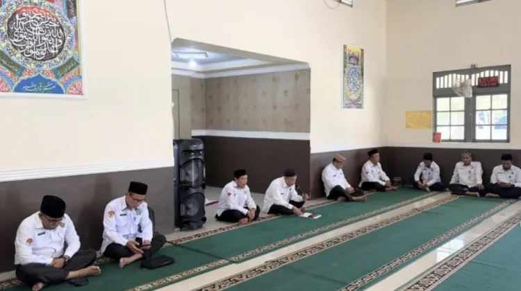 Kemenag Sintang : Perbanyak Istigfar dan Tingkatkan Ketaqwaan