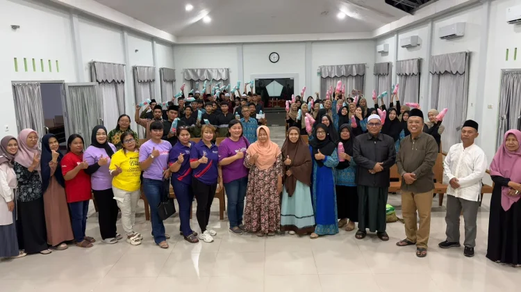 Kemenag Sintang Santuni Anak Yatim Piatu