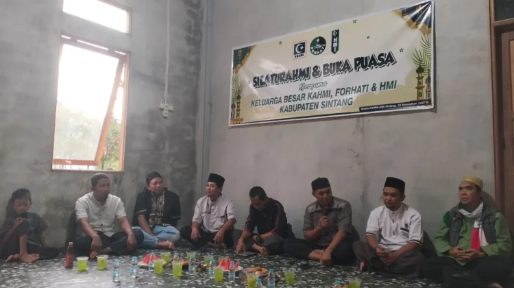 KAHMI dan HMI Sintang Adakan Buka Puasa Bersama