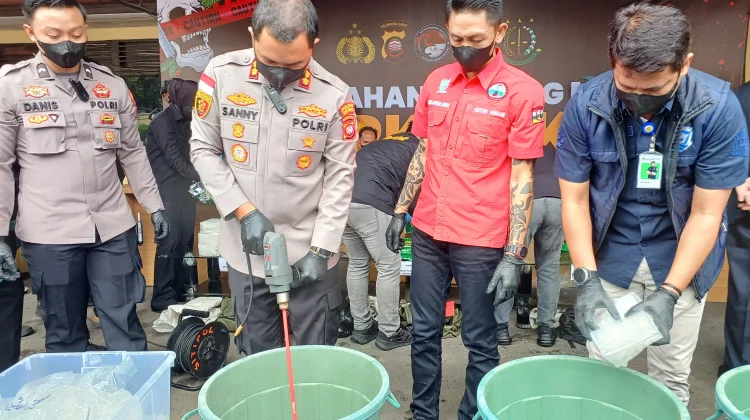 Sabang Merah Borneo Dukung Polres Sintang Berantas Narkotika