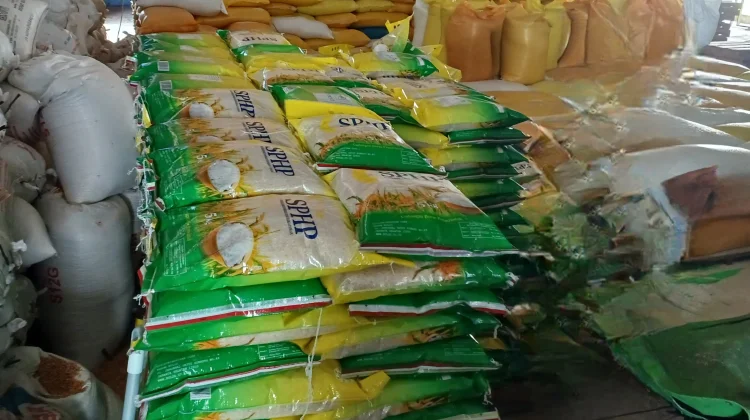 Bulog Sintang Optimalkan Distribusi Beras SPHP Selama Ramadan