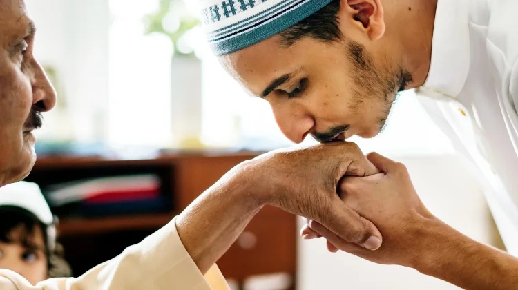 Tradisi Halal Bihalal di Indonesia, dari Mana Asalnya?