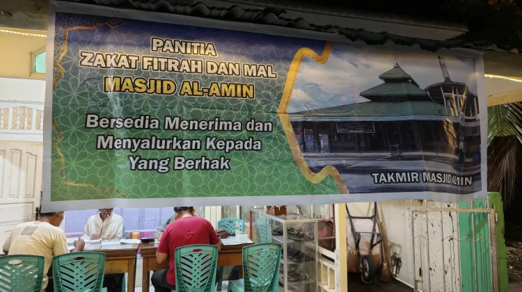 Masjid Al Amin Sintang Siap Salurkan Zakat