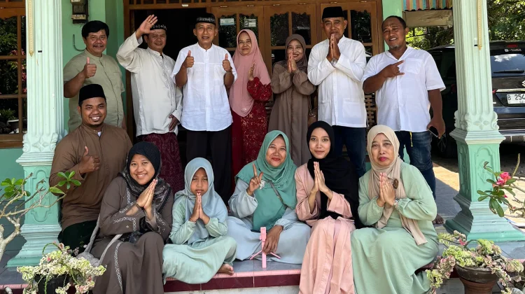 Tradisi Terempoh Hangatkan Silaturahmi Warga Sintang di Momen Lebaran
