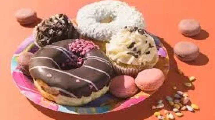 Makanan Olahan dan Tinggi Gula Dapat Mempercepat Munculnya Kerutan