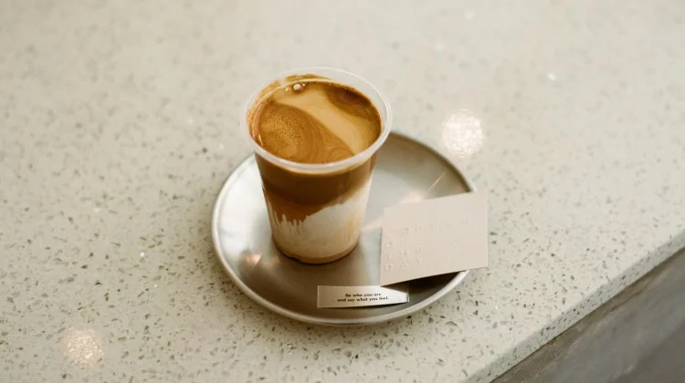 Dirty Latte, Kopi Dua Lapis dengan Sensasi Berbeda