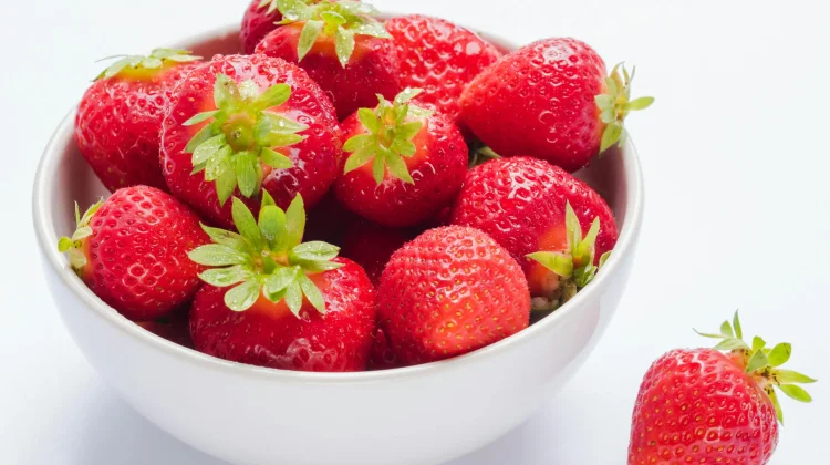 Stroberi, Buah yang Kaya Nutrisi