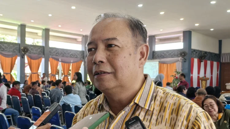 Harga Plastik Naik, Disperindagkop Sintang Lakukan Pengawasan