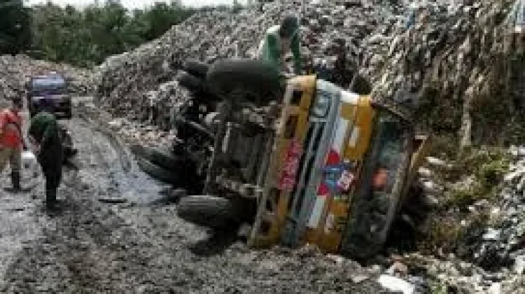 Akses Jalan Rusak Jadi Kendala Utama TPA Kilometer Tujuh