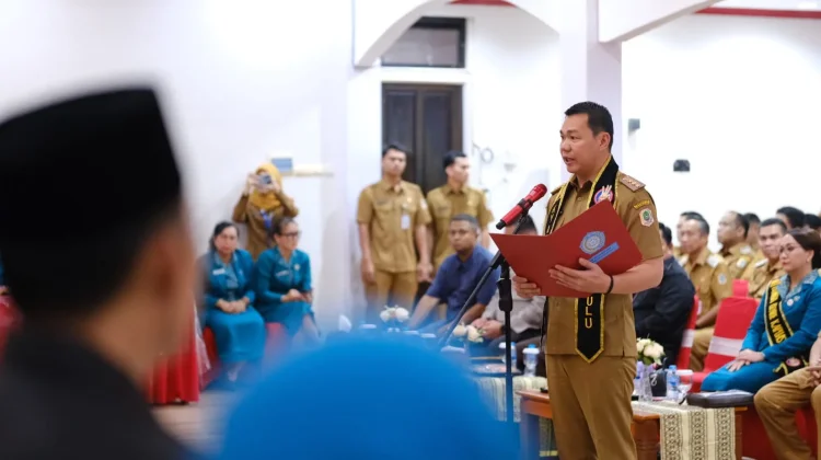 Lantik PKK se-Kapuas Hulu, Bupati Dorong Peran Keluarga sebagai Pilar Pembangunan