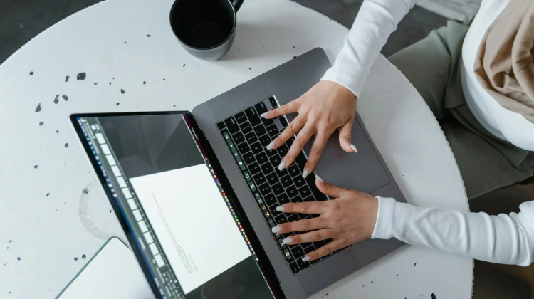 Tips Mudah Menjadi Penulis Pemula