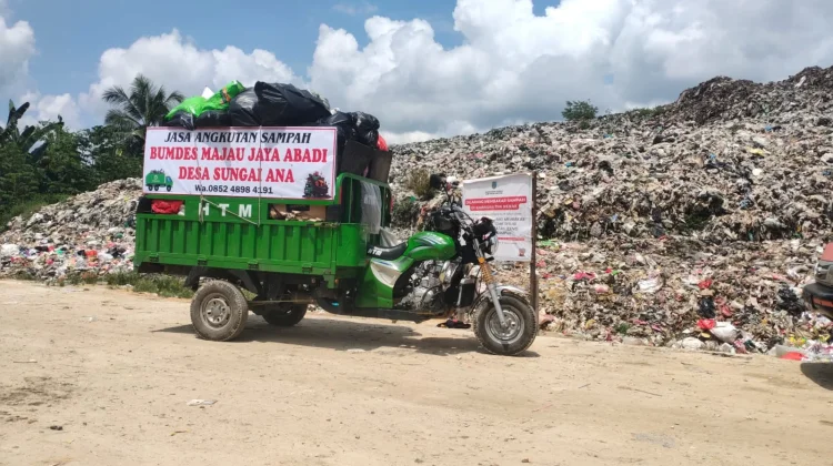 BUMDes Majau Jaya Abadi Buka Layanan Angkut Sampah