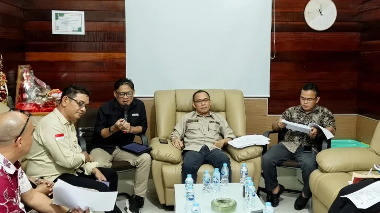 Pelebaran Jalan Lintas Melawi Tidak  Memerlukan Ganti Rugi