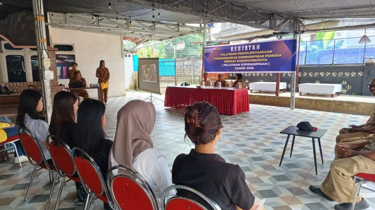 Sekda Sintang Buka Pelatihan Kepemimpinan Pemuda 2026