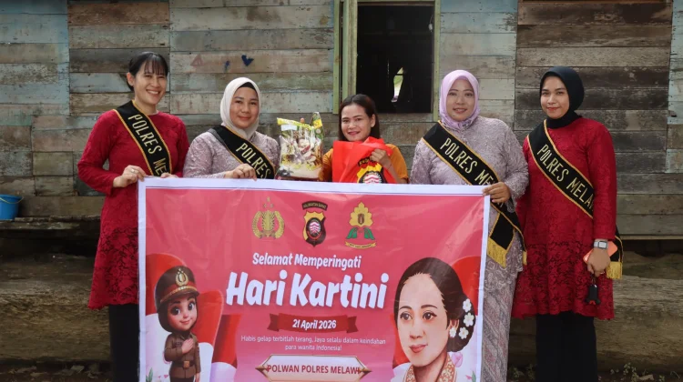 Polwan Polres Melawi Meriahkan Hari Kartini 2026 Dengan Edukasi dan Beri Bansos