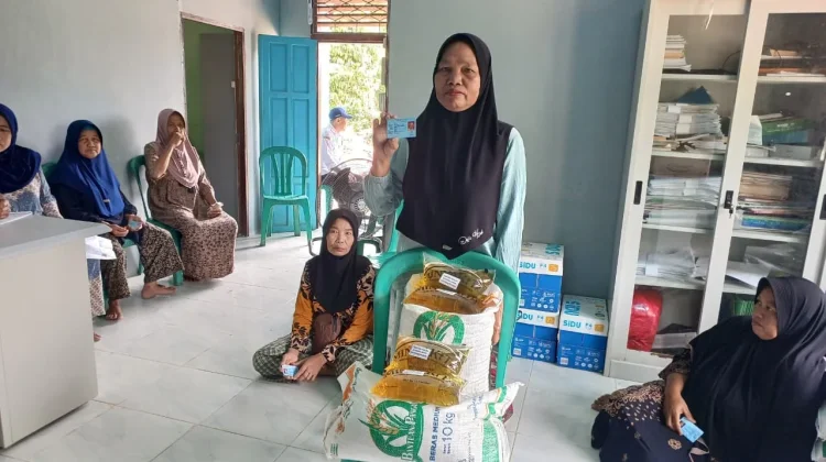 Harga Pangan Melonjak, Warga Sintang Sebut Bantuan Pangan Sangat Membantu