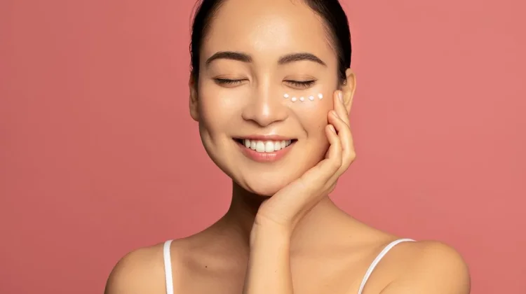 Urutan Skincare Malam yang Tepat agar Wajah Mulus dan Cerah