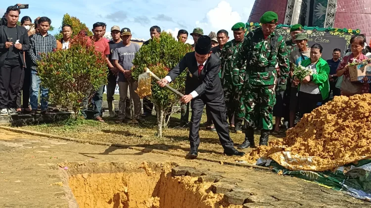 Praka Anumerta Aprianus  Dimakamkan di Taman Makam Pahlawan Sintang
