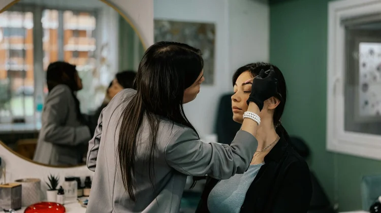 Self-Care Bukan Sekadar Cantik, Ini Manfaat Lainnya!