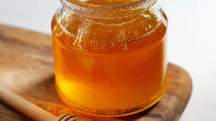 Minum Madu Gak Boleh Sembarangan! Ini Pantangan yang Sering Diabaikan