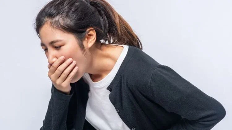 Ini Dia Penyebab Demam, Pusing, dan Mual