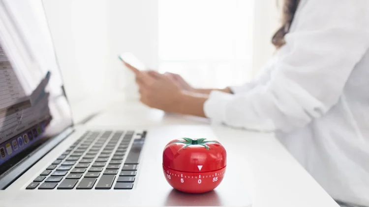 Tips Mengurangi Kebiasaan “Nanti Aja” dengan Teknik Pomodoro