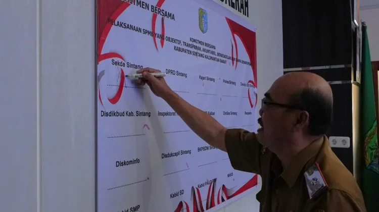 Pemkab Sintang Teken Pakta Integritas PMB
