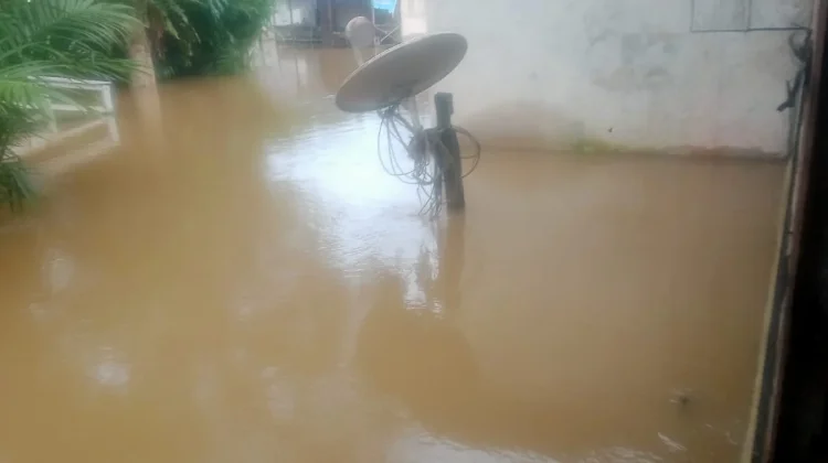 Banjir di Desa Nyangkom Kayan Hilir Masih Tinggi, Warga Butuh Batuan