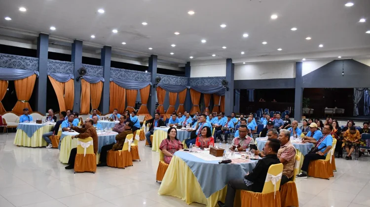 Warga Iban Malaysia Kunjungi Sintang