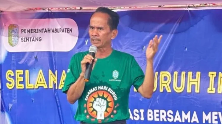 Bupati Sintang Instruksikan Kerja Bakti Massal di Seluruh Instansi